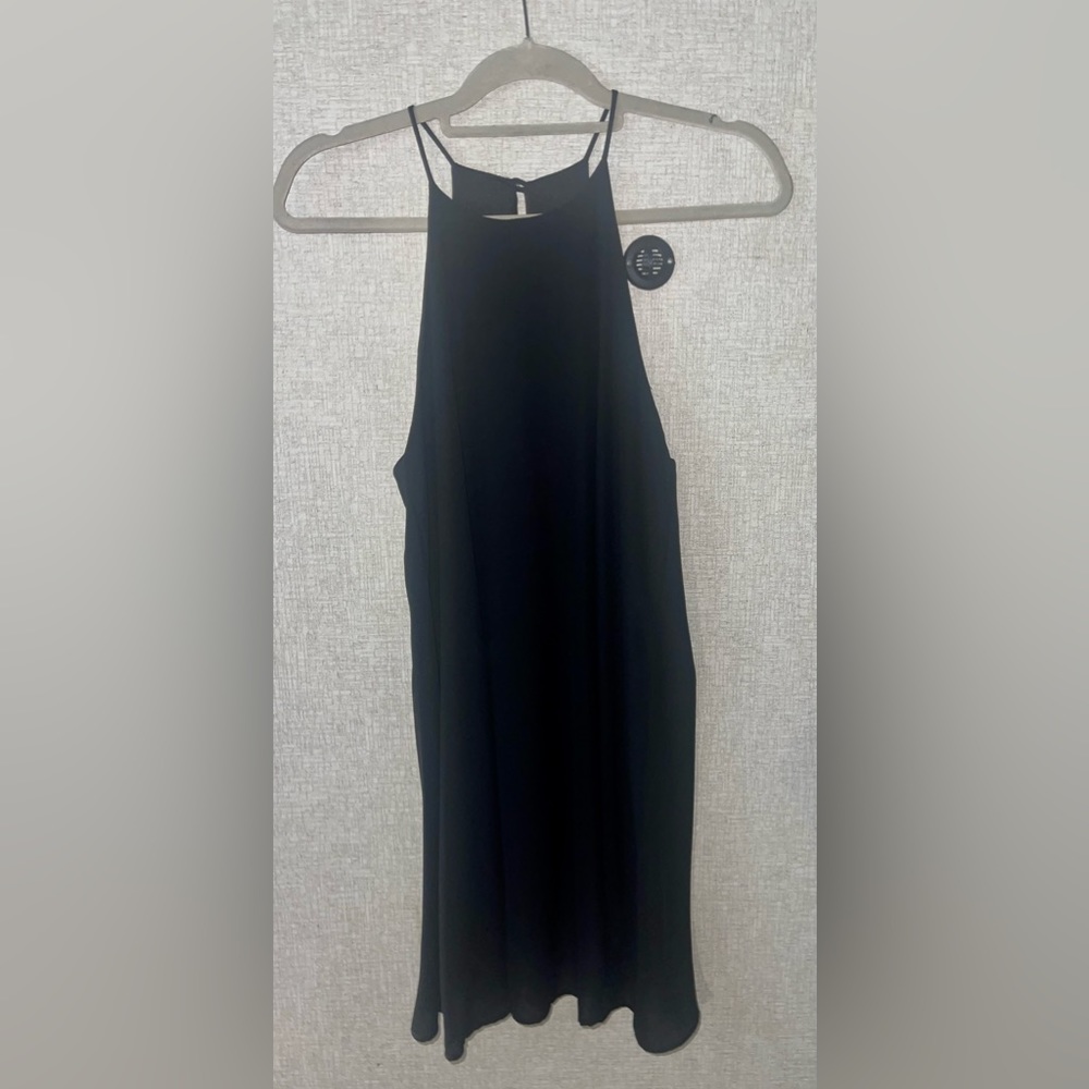 Pre-Owned Everly black dress Size Small